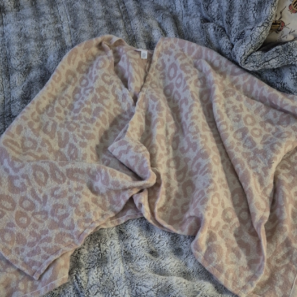 LC Lauren Conrad 🖤 Pink and Cream Shawl (664)